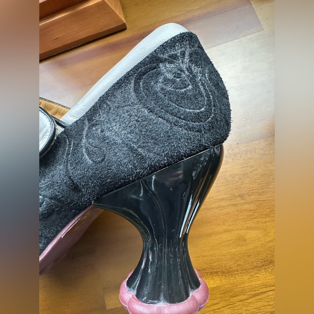 Fluevog NEARLY NEW Cosmos Ceres black suede and beige padded Mary Jane heel- 9.5 - Picture 11 of 16
